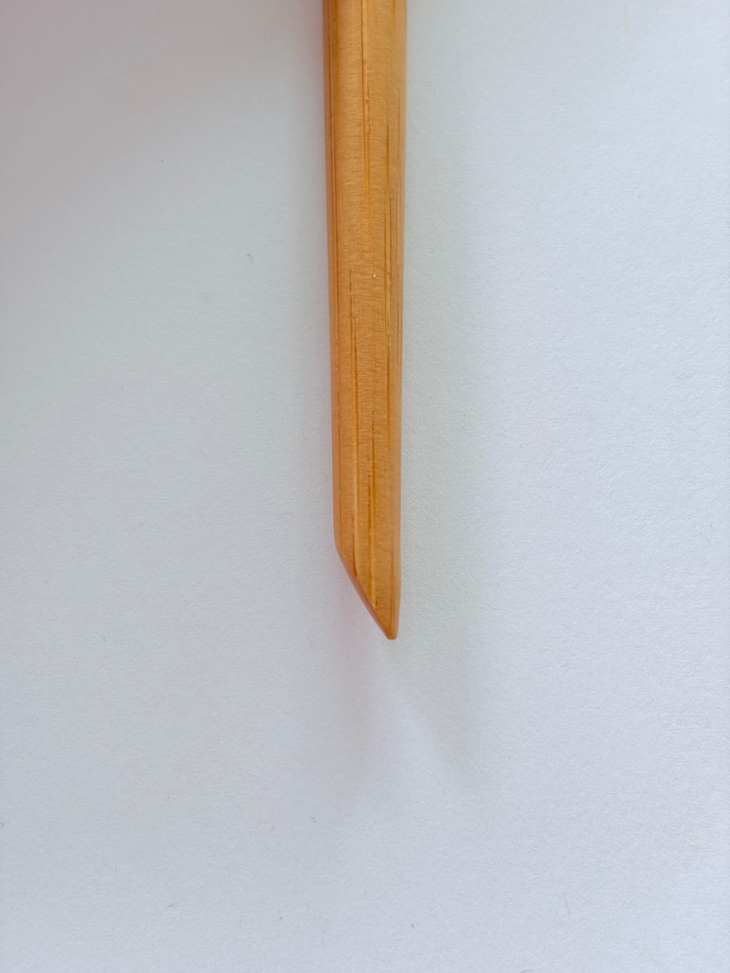 Angled Fan Concealer Brush – Precision Slanted Makeup Brush for Under Eye, Contour & Detail Blending