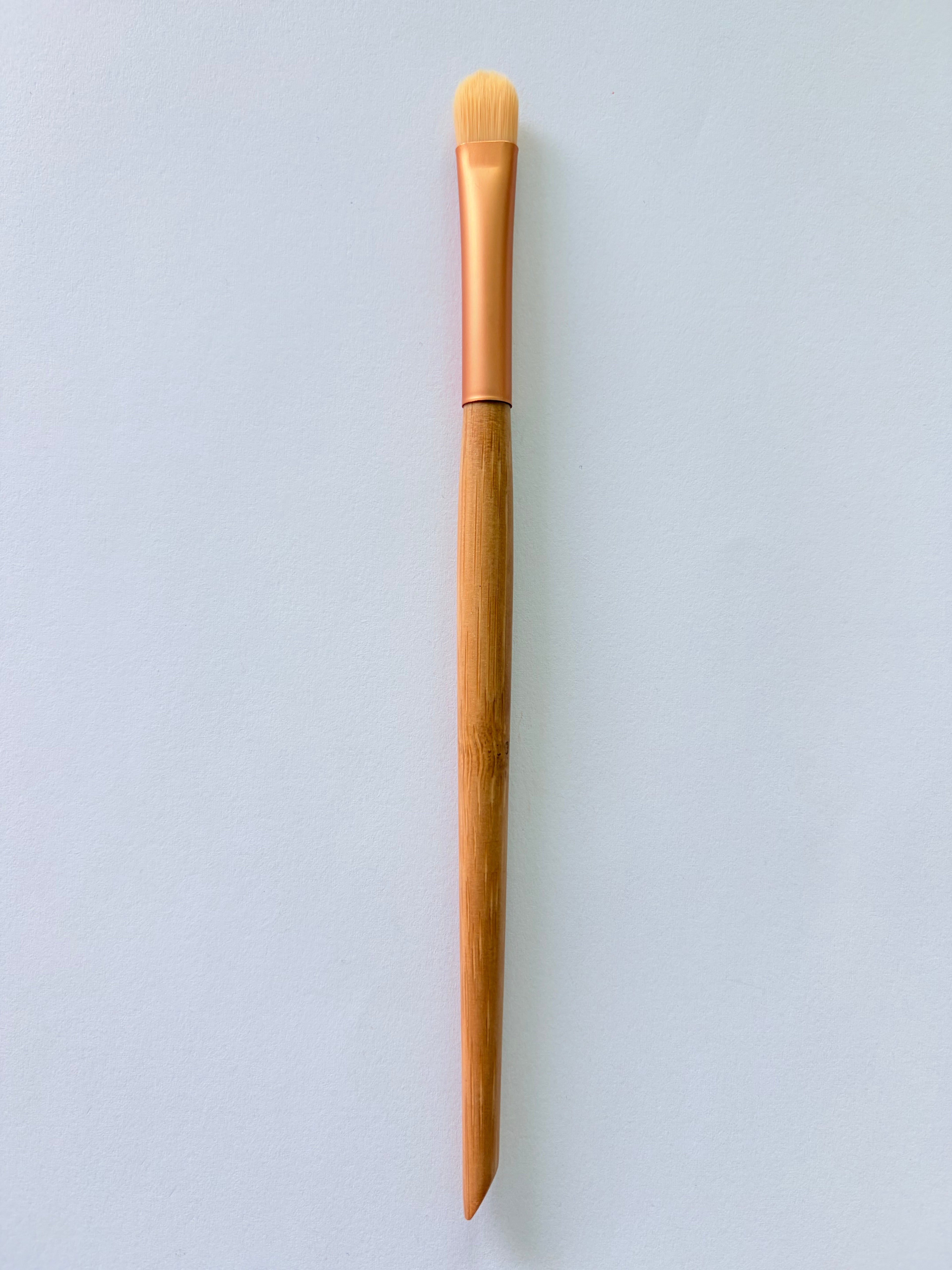 Eyeshadow Blending Brush – Soft Eye Makeup Brush for Seamless Eyeshadow Application & Blending