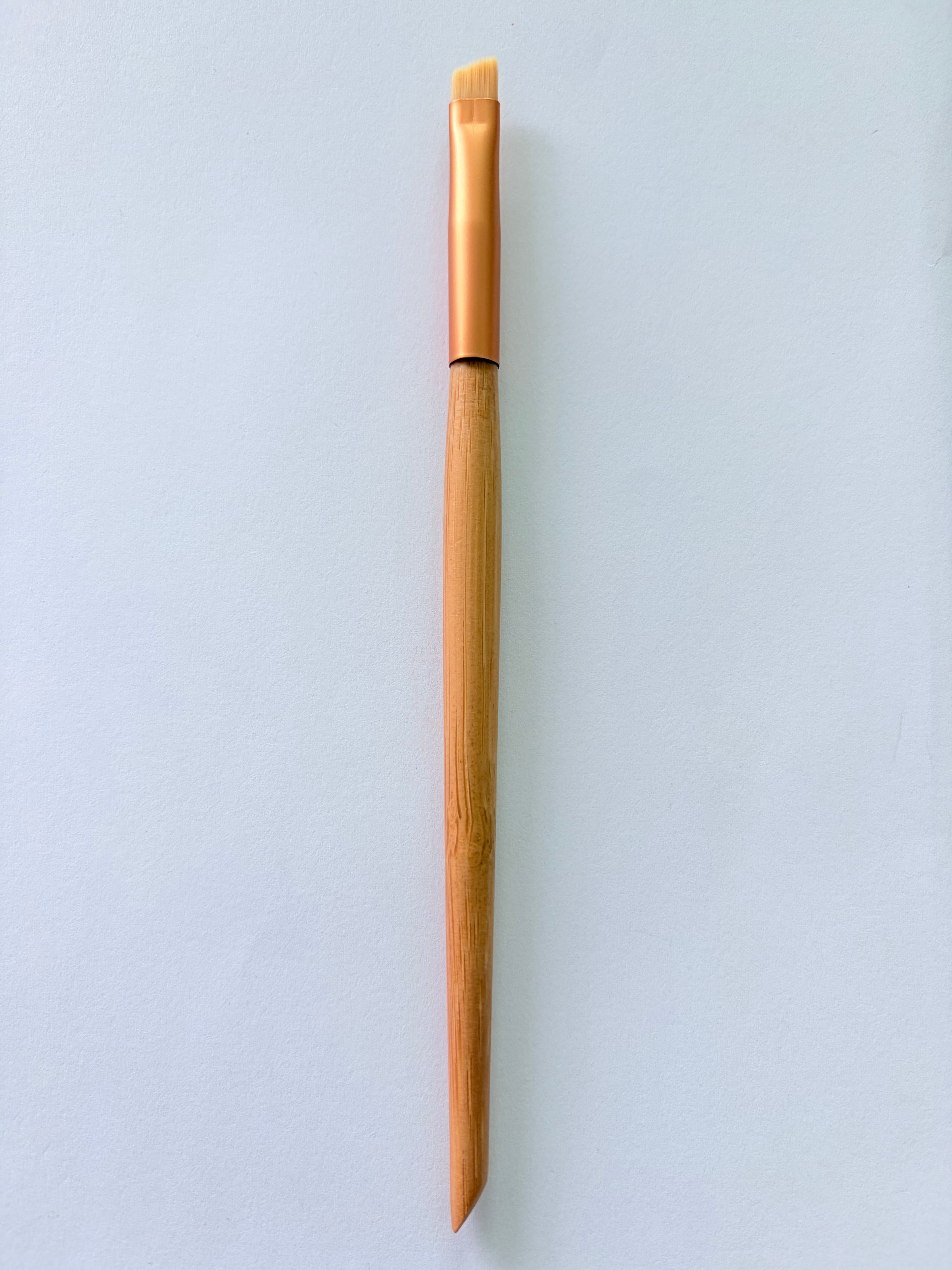 Precision Angled Eyebrow Brush – Bamboo Handle Slanted Brow Brush for Eyebrow Shaping, Filling & Defining