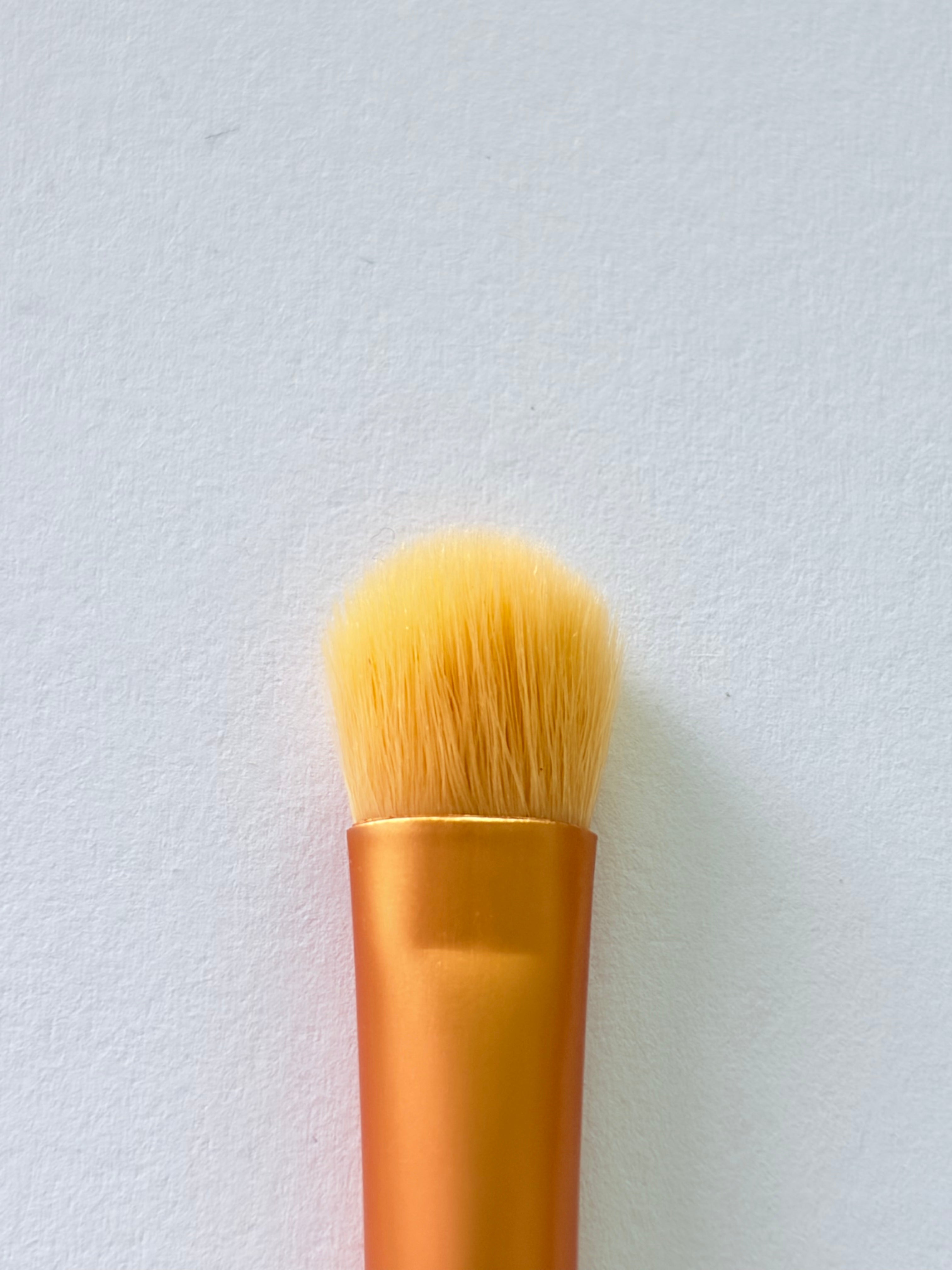 Professional Eyeshadow Brush – Soft Blending Eye Makeup Brush for Precise Shading & Seamless Blending