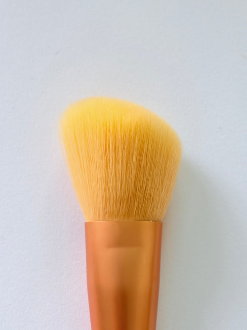 Angled Contour Brush – Precision Makeup Brush for Sculpting, Blending & Face Definition