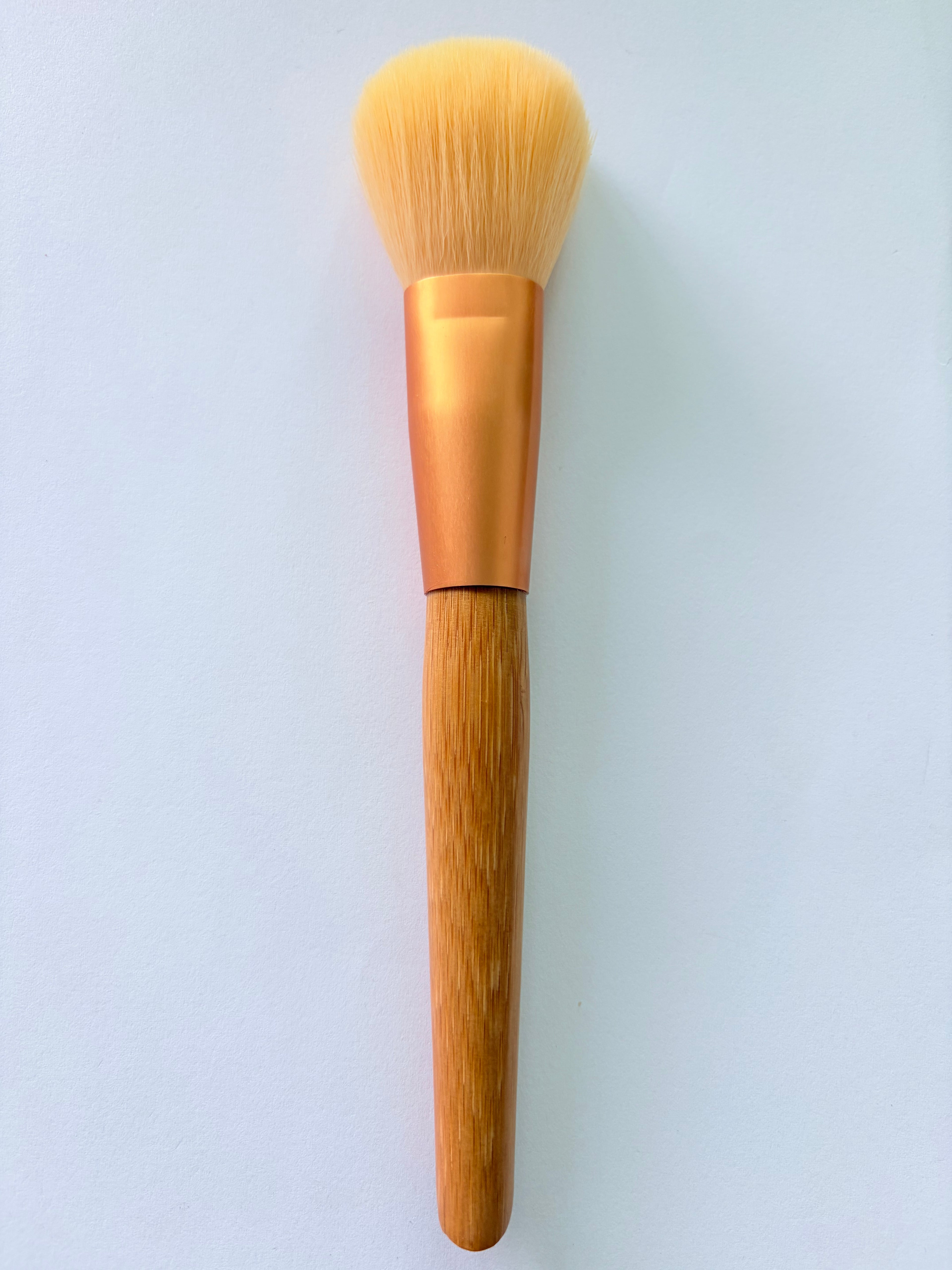 Ultra Soft Powder Brush – Bamboo Handle Large Fluffy Face Makeup Brush for Setting Powder & Finishing