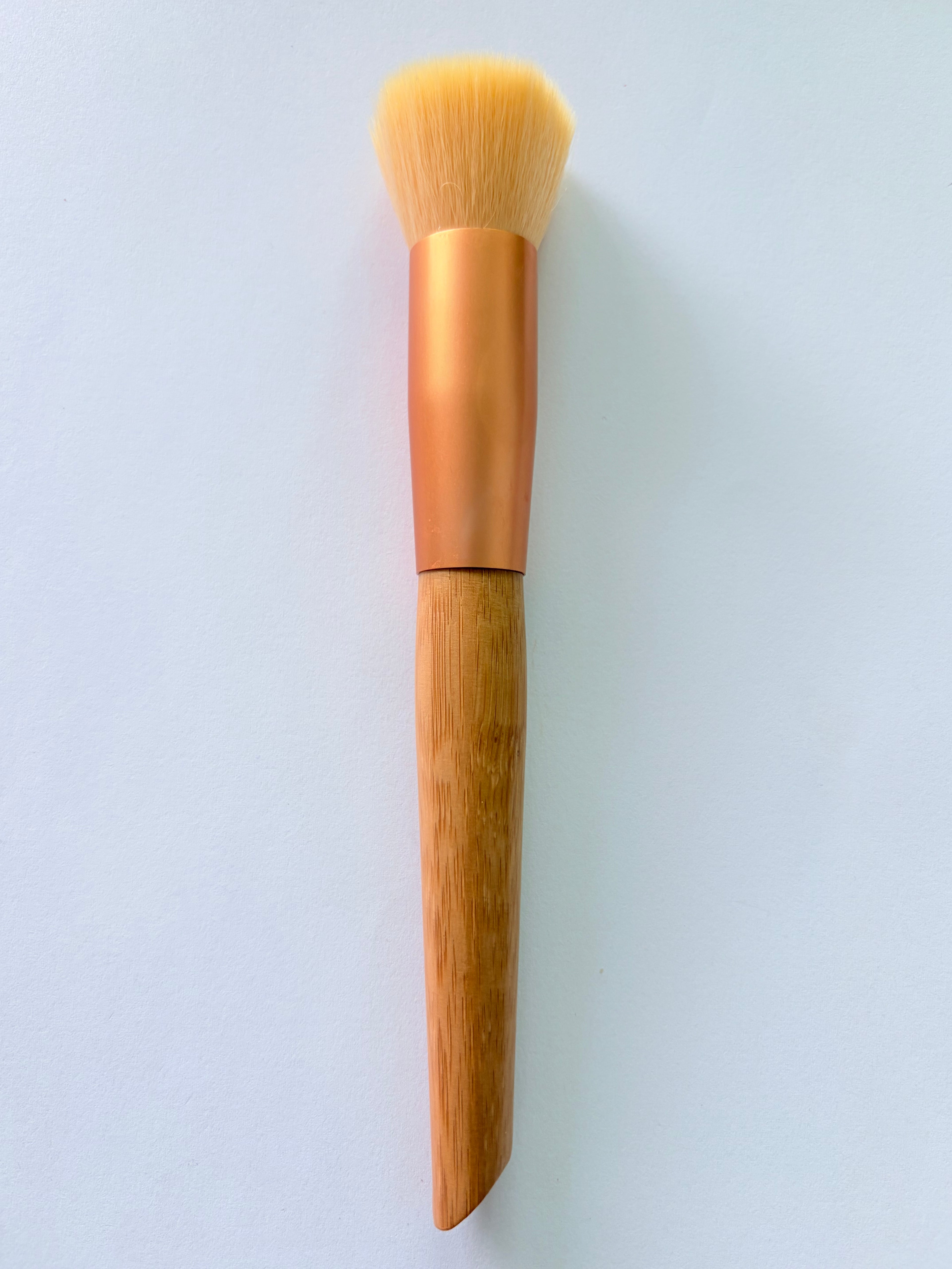 Premium Bamboo Handle Makeup Brush – Soft Synthetic Bristles for Flawless Application