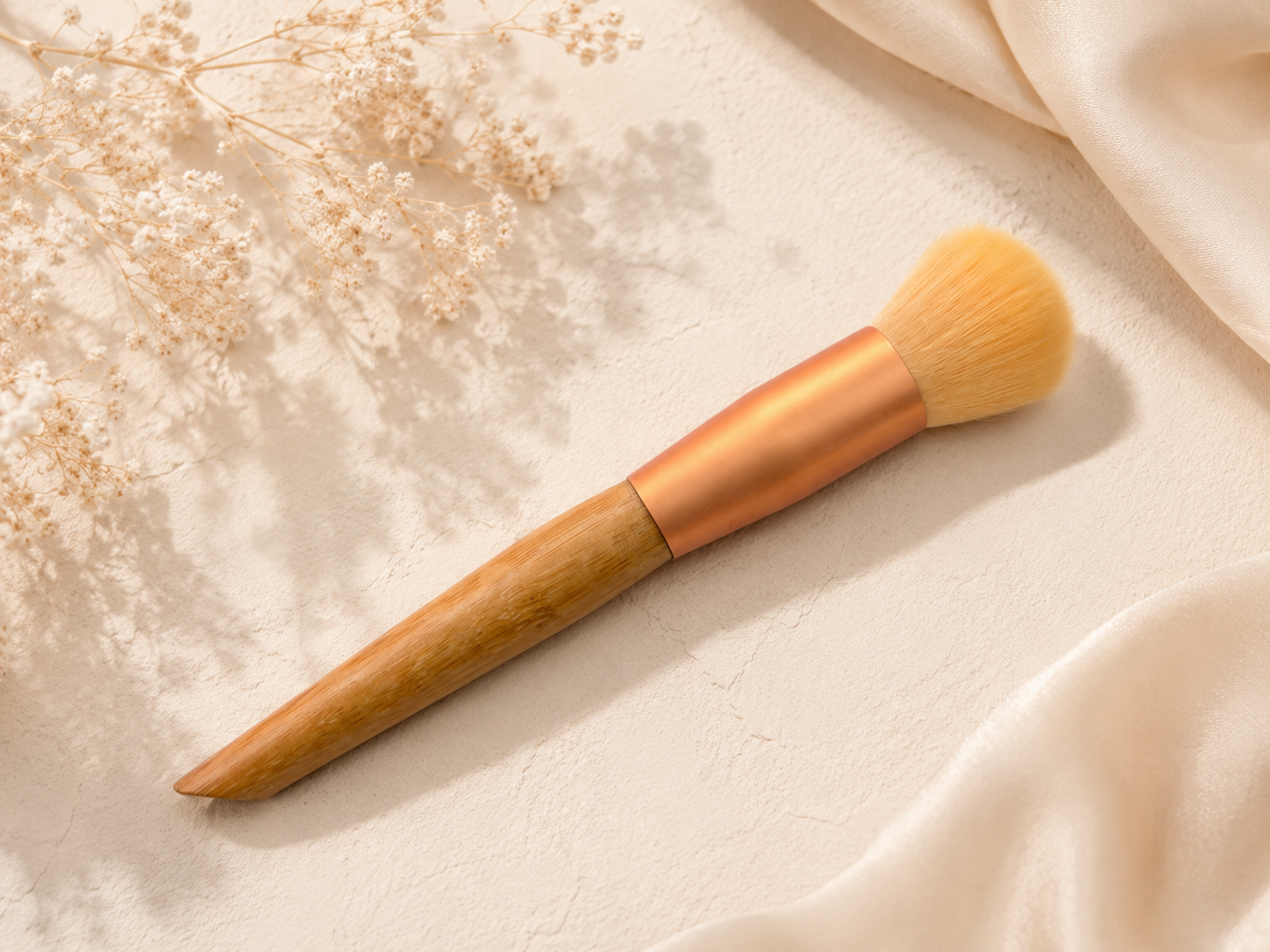 Premium Bamboo Handle Makeup Brush – Soft Synthetic Bristles for Flawless Application